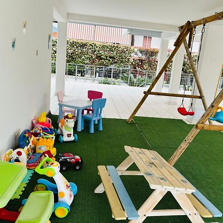Acca Residence Terracina Eksteriør billede