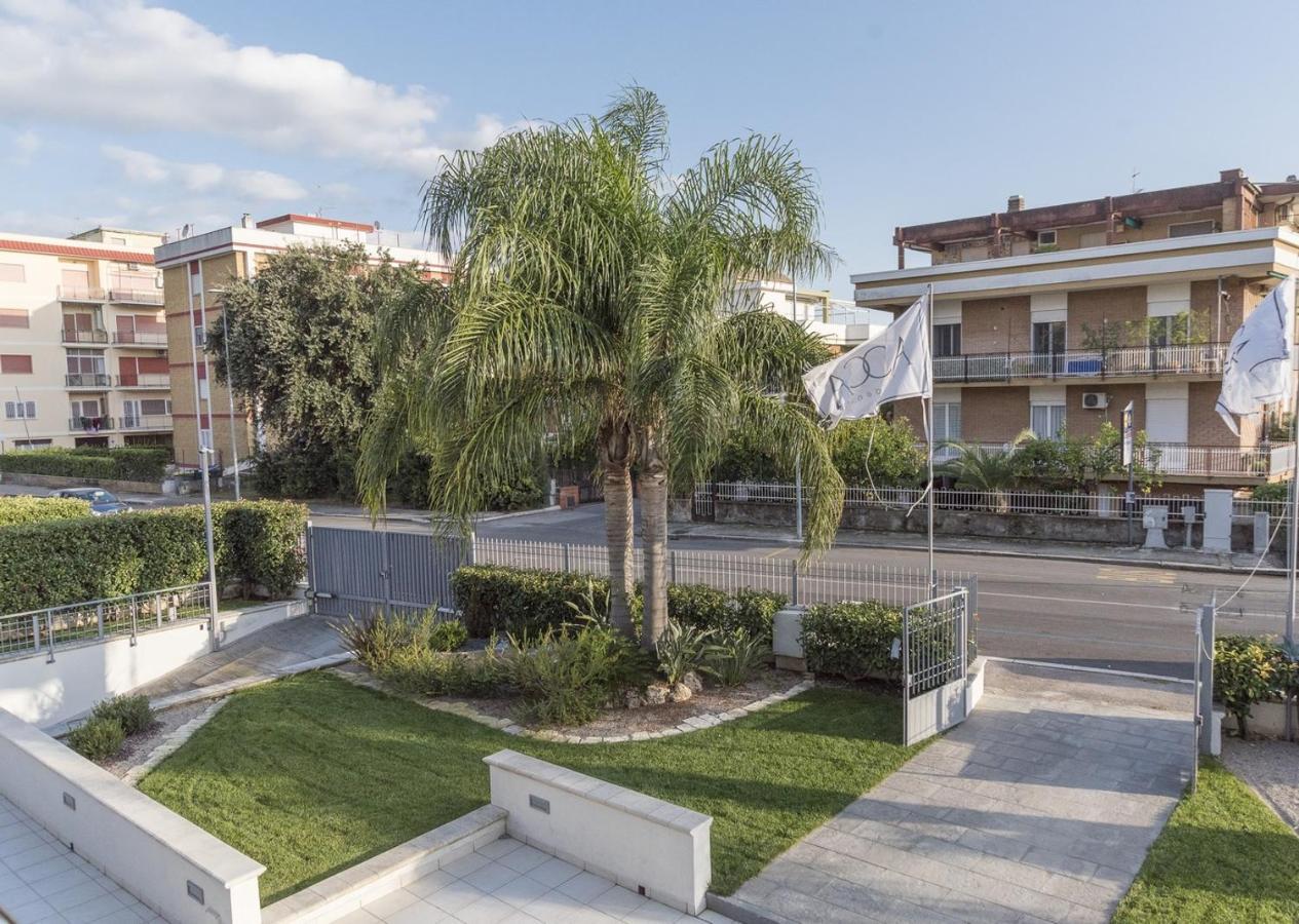 Acca Residence Terracina Eksteriør billede